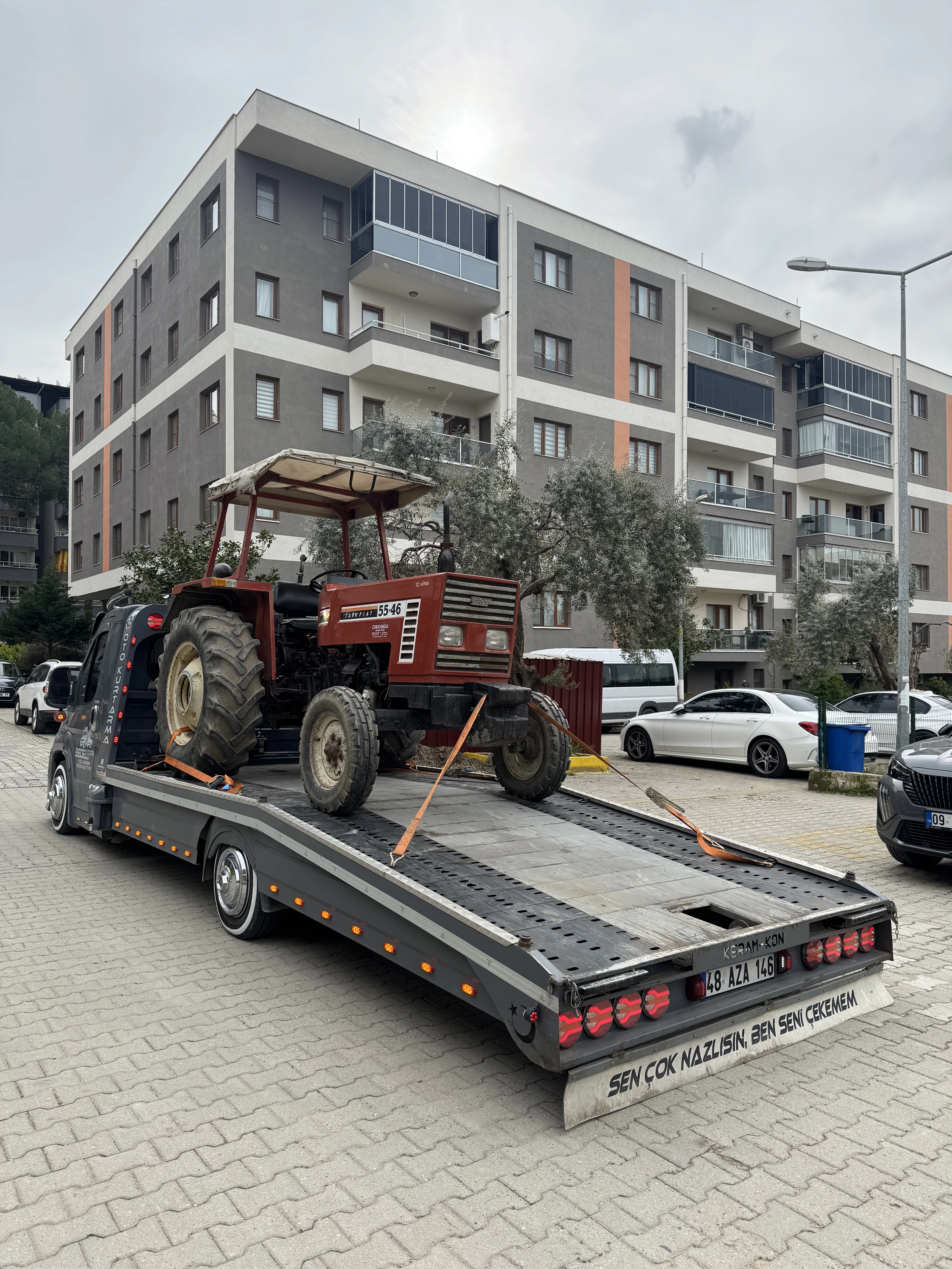 Köyceğiz virajlarında kaza sonucu yoldan çıkan aracı kurtarma operasyonu
